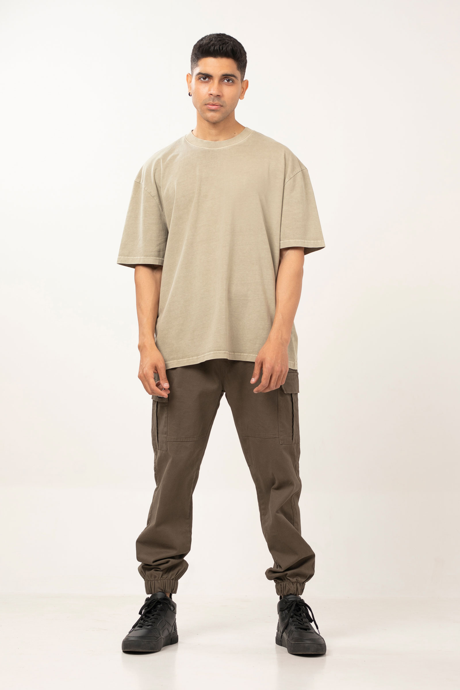 Solid Oil Washed Tee | Olive