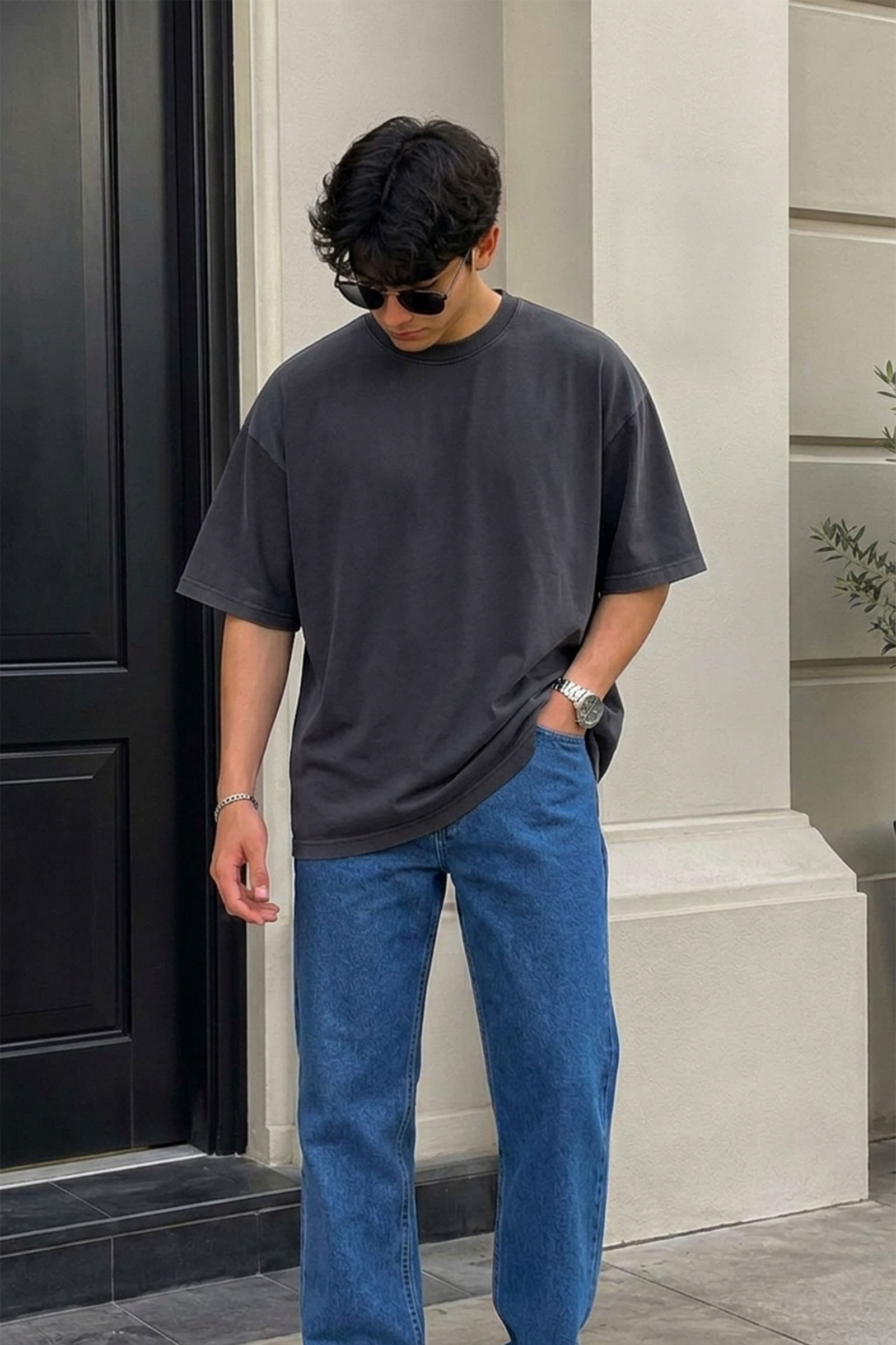 Solid Oil Washed Tee | Black